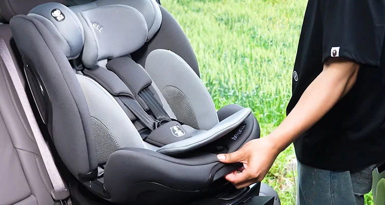 Inovasi kursi mobil anyar nambah safety lan kenyamanan kulawarga